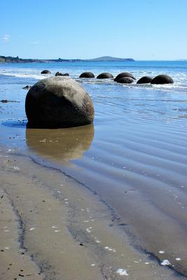 Download Moeraki Boulders New Zealand Journal: 150 Page Lined Notebook/Diary -  | PDF